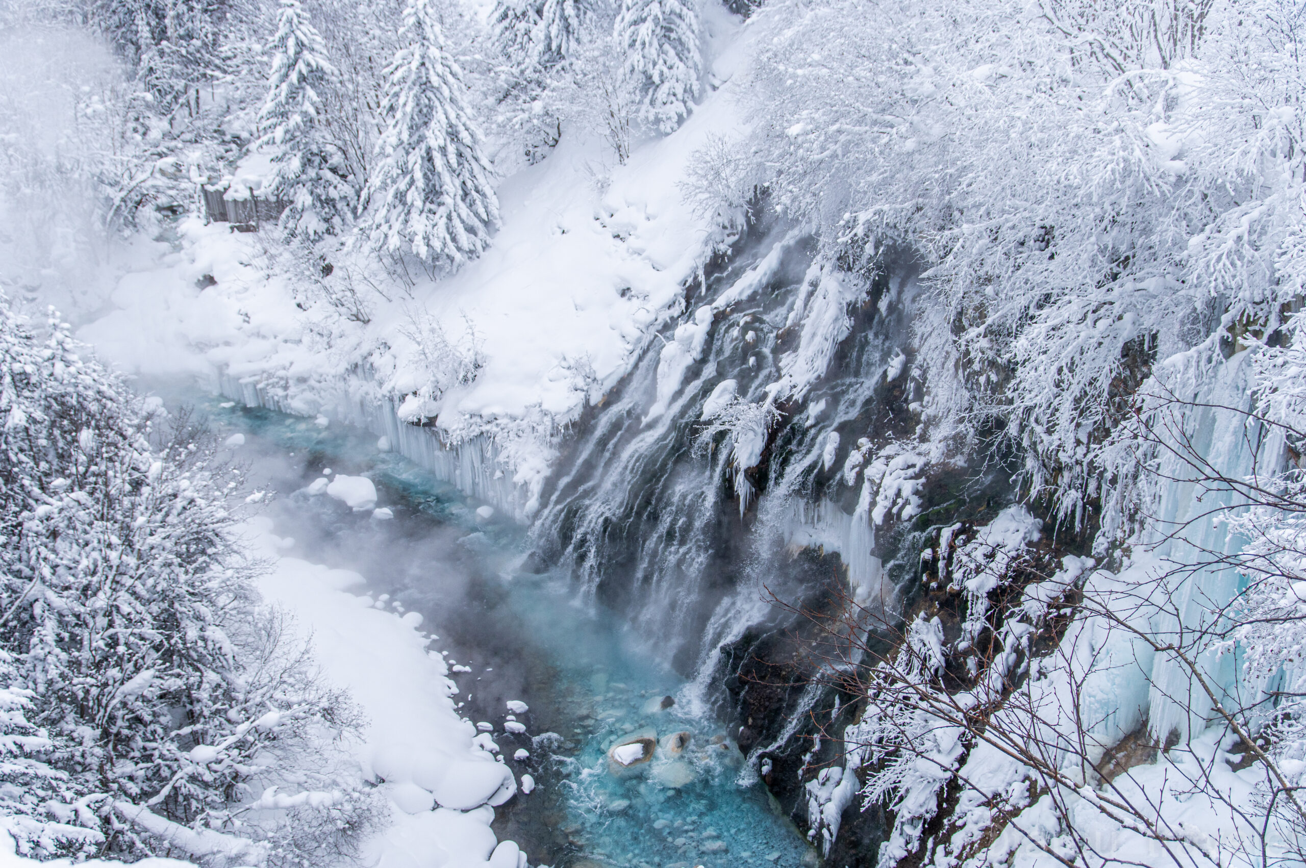 北海道の温泉郷にある隠れた秘境スポット！北海道の白ひげの滝への行き方！
