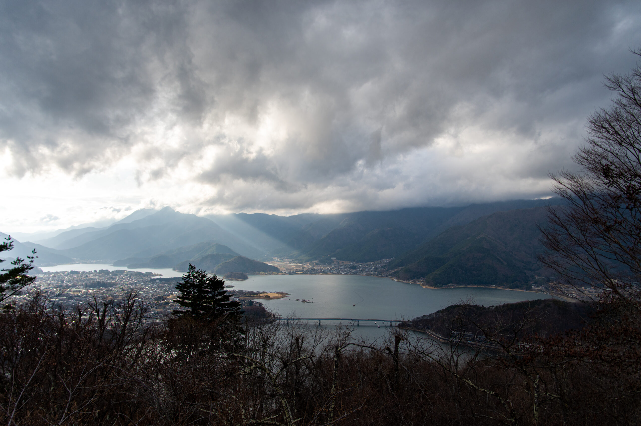 河口湖と富士山を両方とも見れる展望台！山梨県の河口湖天上山公園への行き方