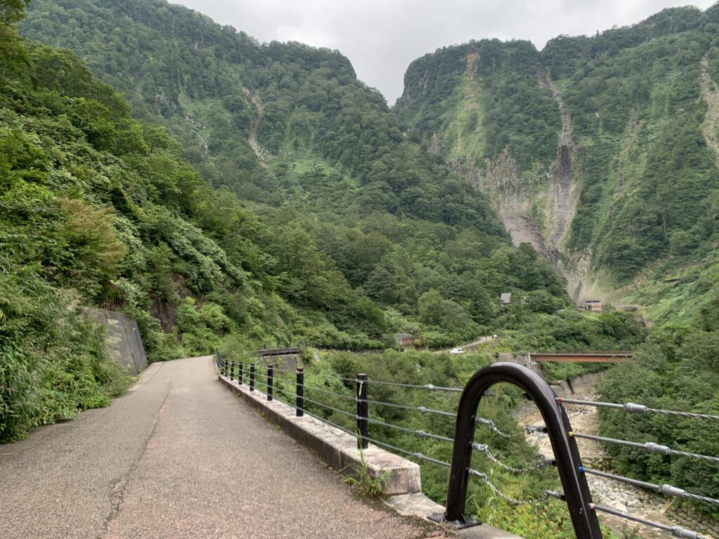 富山県　称名滝