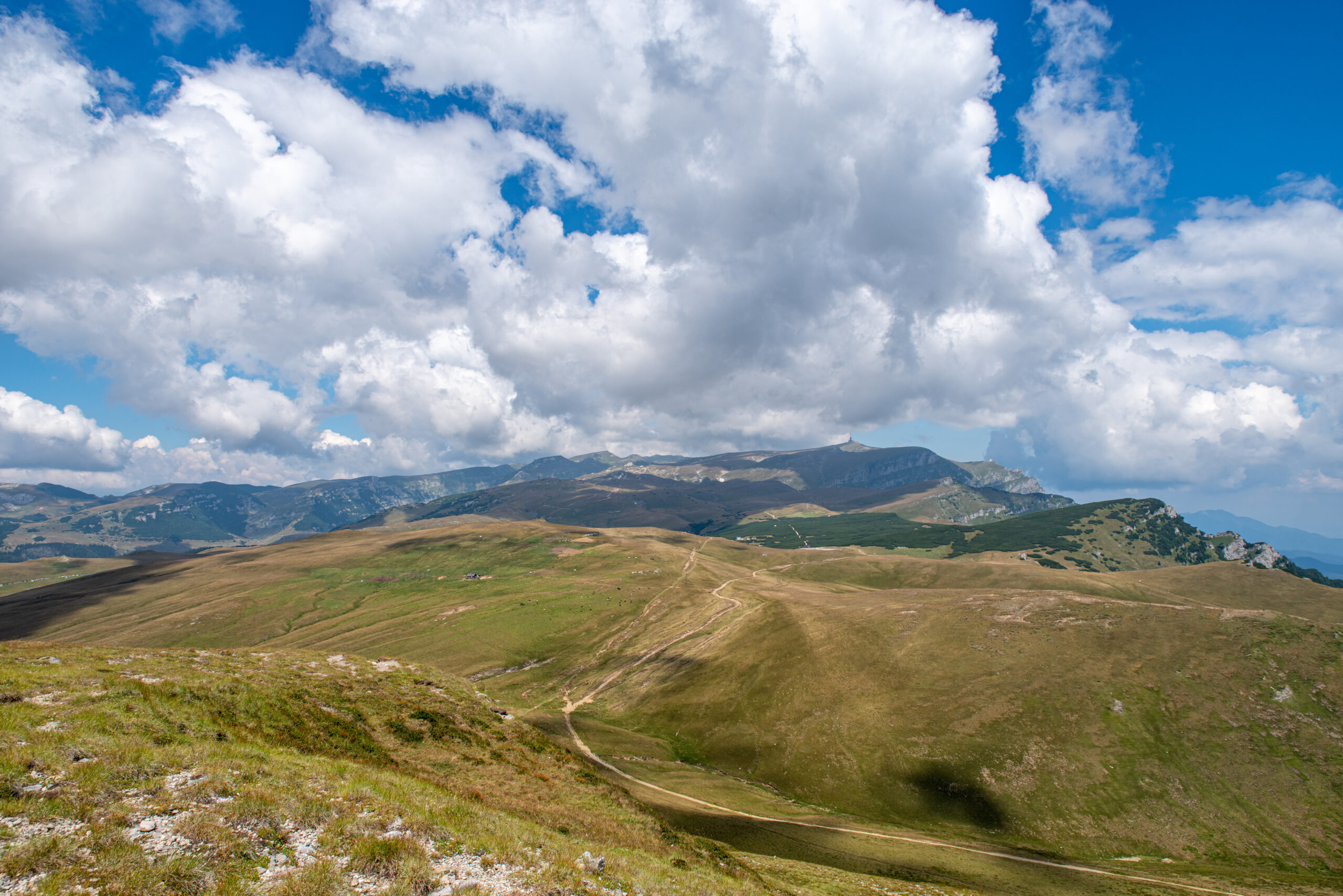 ブラショフから約2時間で行ける展望スポット。ルーマニアのシナヤ山への行き方。