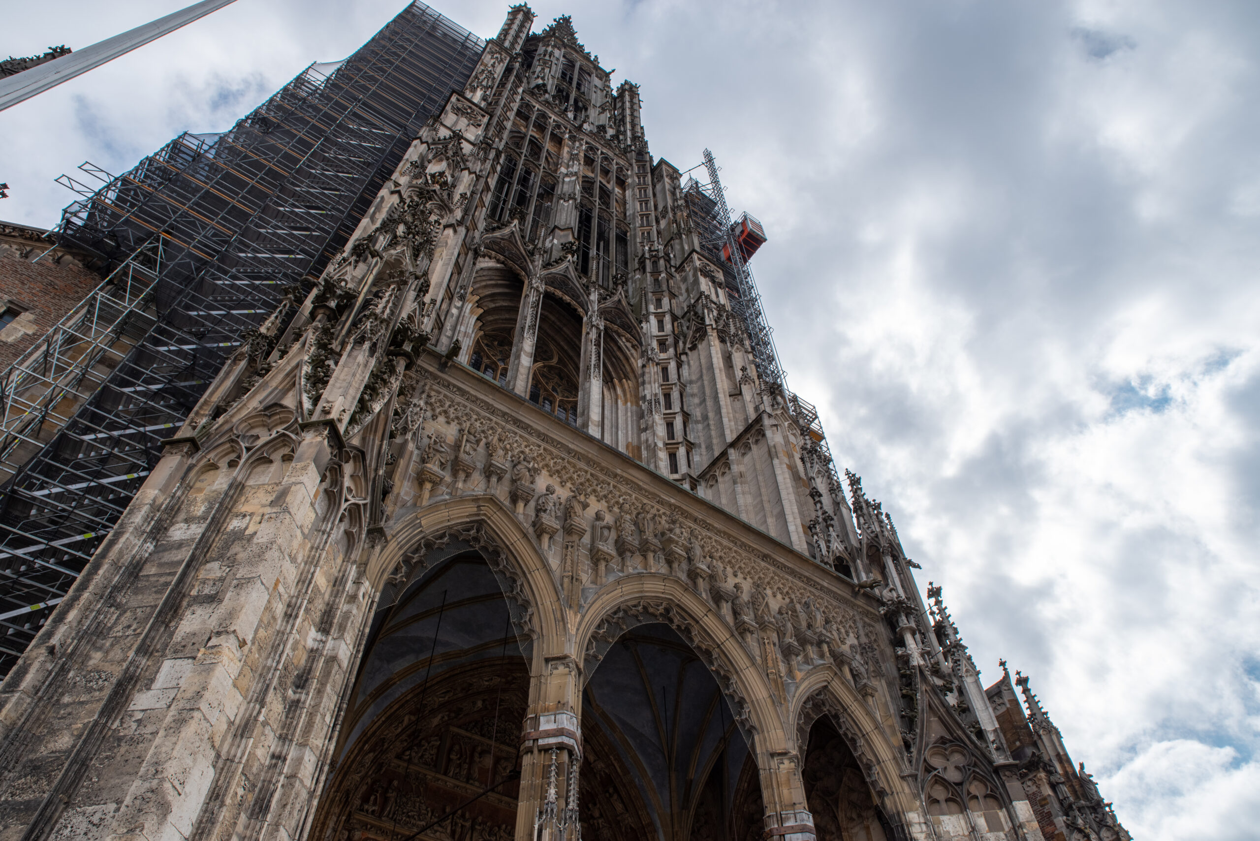 世界一の高さを誇る教会にはどうやって行くのか。ドイツのウルム大聖堂への行き方